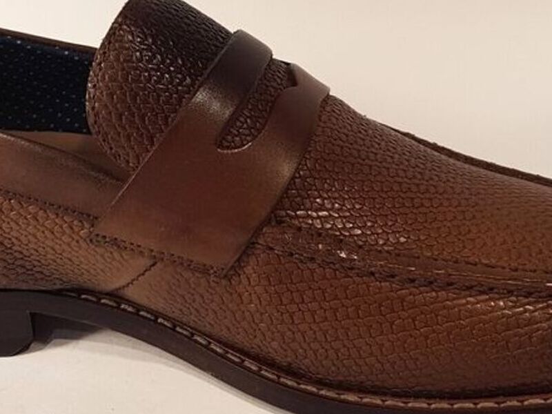 Mocasines Formales en Café