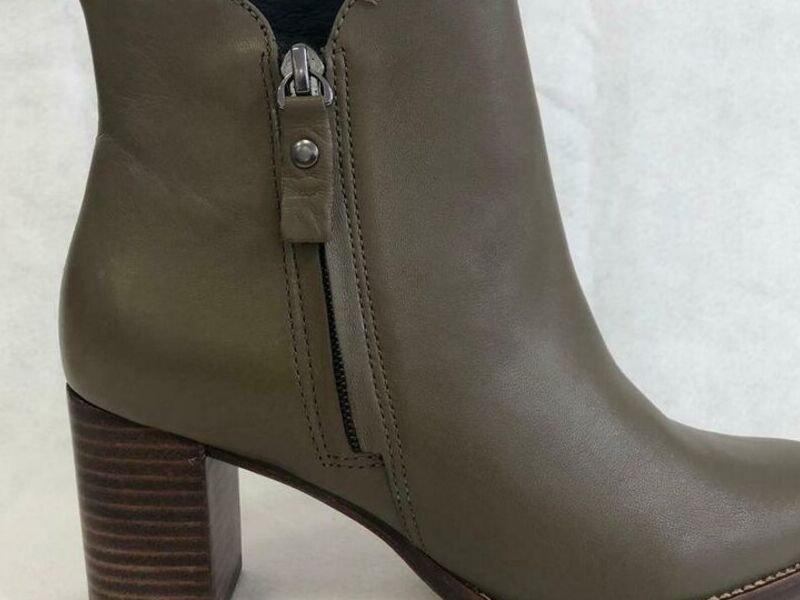 Botin Lua verde opaco