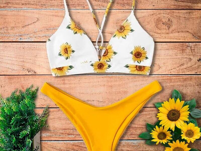 Bikini con diseño floral 