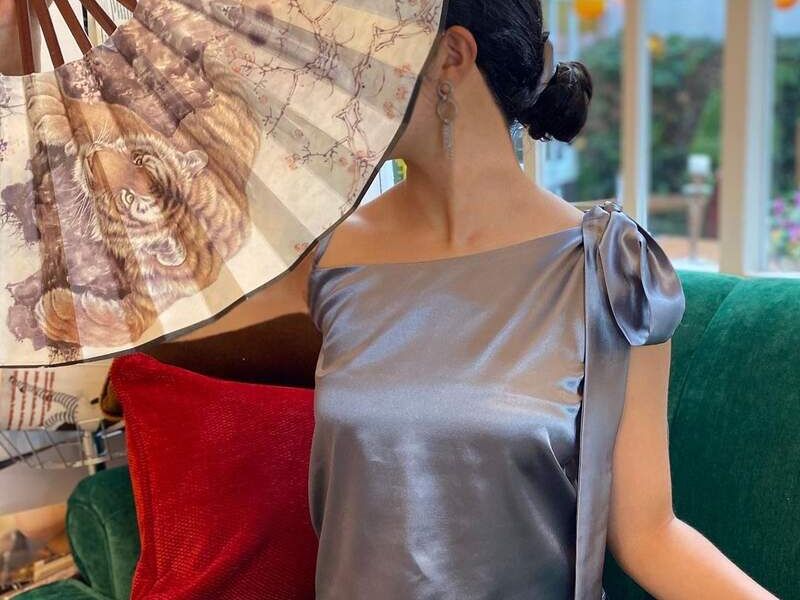 Blusa Bemus Plateada