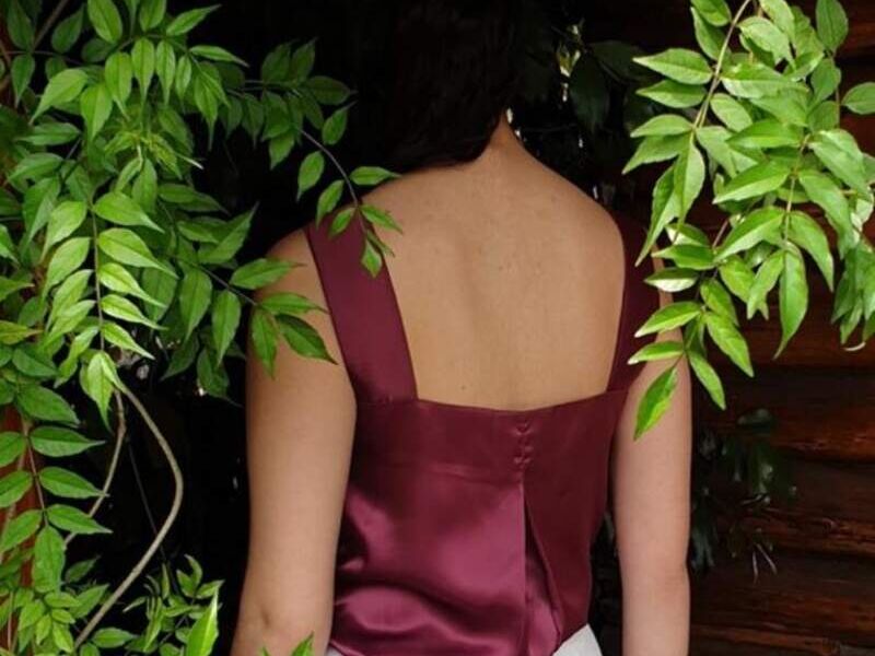 Blusa Bernice color uva